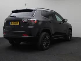 Jeep Compass 4xe 240 Plug-in Hybrid Electric S thumbnail 3