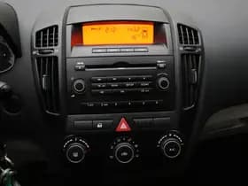 Kia Cee'd Sporty Wagon 1.6 Fifteen thumbnail 22