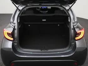 Toyota Yaris 1.5 Hybrid 115 Dynamic thumbnail 17