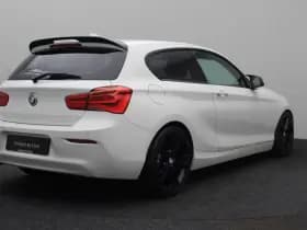 BMW 1-serie 118i thumbnail 3