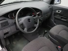 Kia Carens 1.6-16V LX thumbnail 2
