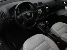 Škoda Octavia Combi 1.8 TSI Laurin & Klement thumbnail 8