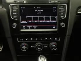 Volkswagen Golf thumbnail 25