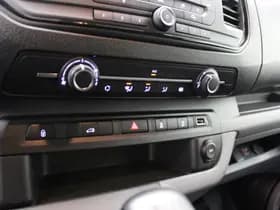 Opel Vivaro thumbnail 15