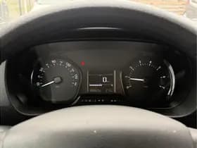 Opel Vivaro thumbnail 21