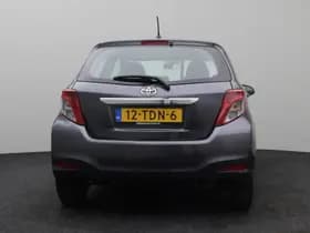 Toyota Yaris thumbnail 11
