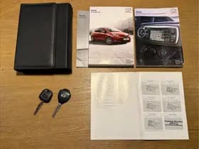 Toyota Yaris thumbnail 18