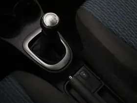 Toyota Yaris thumbnail 25