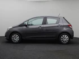 Toyota Yaris thumbnail 5