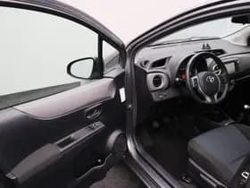 Toyota Yaris thumbnail 7