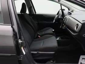 Toyota Yaris thumbnail 10