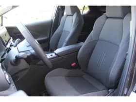 Toyota C-HR 1.8 Hybrid 140 First Edition Bi-tone thumbnail 9