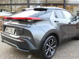 Toyota C-HR 1.8 Hybrid 140 First Edition Bi-tone thumbnail 11