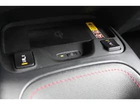 Toyota Corolla Touring Sports 1.8 Hybrid GR-Sport Bi-Tone thumbnail 20