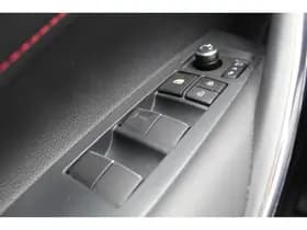 Toyota Corolla Touring Sports 1.8 Hybrid GR-Sport Bi-Tone thumbnail 22