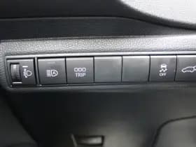 Toyota Corolla Touring Sports 1.8 Hybrid GR-Sport Bi-Tone thumbnail 23