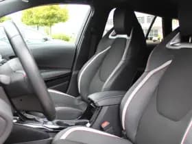 Toyota Corolla Touring Sports 1.8 Hybrid GR-Sport Bi-Tone thumbnail 6