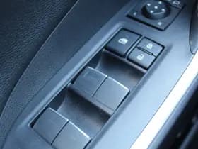 Toyota RAV4 2.5 Plug-in Hybrid AWD Dynamic thumbnail 27