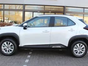 Toyota Yaris Cross 1.5 Hybrid Dynamic Special thumbnail 2