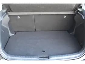 Toyota Yaris 1.5 Hybrid Dynamic thumbnail 14