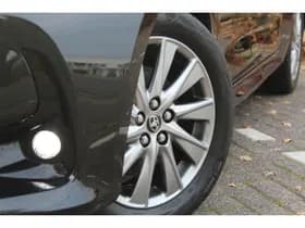 Toyota Yaris 1.5 Hybrid Dynamic thumbnail 10