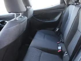 Toyota Yaris 1.5 Hybrid Dynamic thumbnail 16