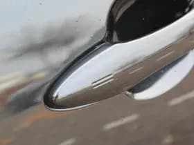 Toyota Yaris 1.5 Hybrid Dynamic thumbnail 24