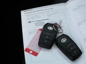 Toyota Corolla Cross Hybrid 200 Executive Bi-Tone thumbnail 31