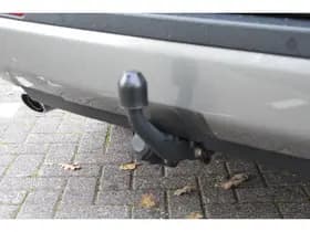 Toyota RAV4 thumbnail 12