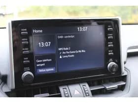 Toyota RAV4 thumbnail 18