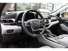 Toyota Highlander thumbnail 2