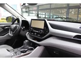 Toyota Highlander thumbnail 6