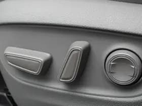 Toyota Highlander 2.5 AWD Hybrid Premium 7-pers. thumbnail 31