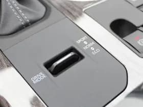 Toyota Highlander 2.5 AWD Hybrid Premium 7-pers. thumbnail 38