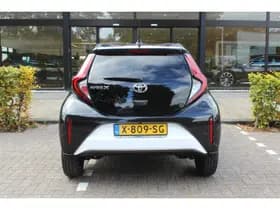 Toyota Aygo X 1.0 VVT-i MT Pulse Bi-Tone thumbnail 9