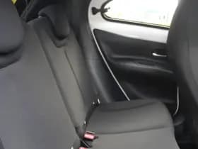 Toyota Aygo X 1.0 VVT-i MT Pulse Bi-Tone thumbnail 14