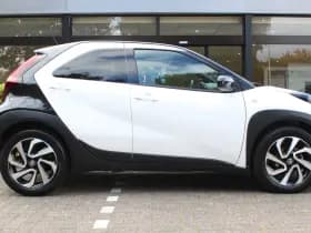 Toyota Aygo X 1.0 VVT-i MT Pulse Bi-Tone thumbnail 7