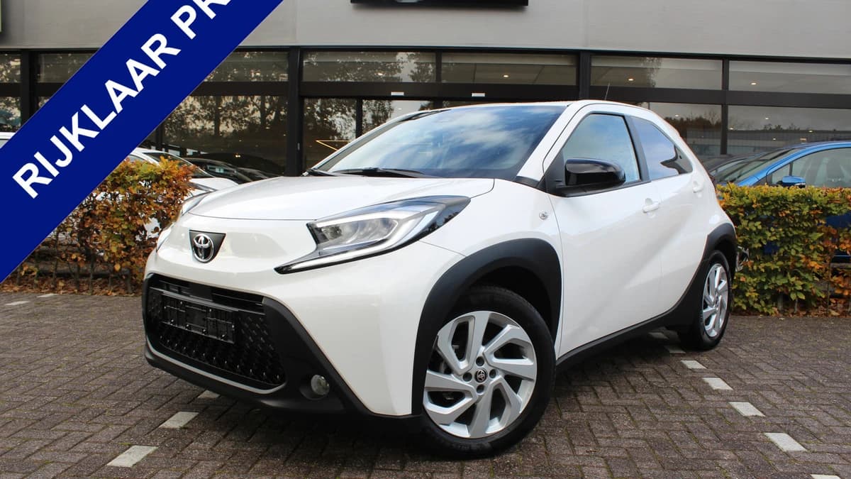 Toyota Aygo X 1.0 VVT-i MT First — foto 1