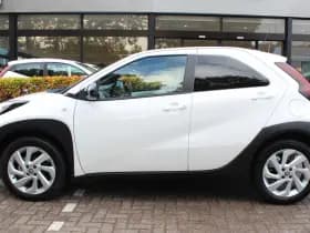 Toyota Aygo X 1.0 VVT-i MT First thumbnail 2