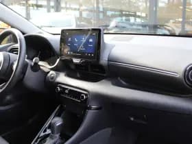 Toyota Yaris 1.5 Hybrid 115 First Edition Comfort Pack thumbnail 6