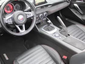 Abarth 124 Spider 1.4 Turbo thumbnail 3