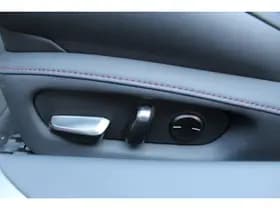 Lexus LC thumbnail 12