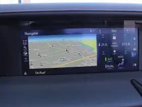 Lexus LC Convertible 500 Hokkaido Edition thumbnail 25