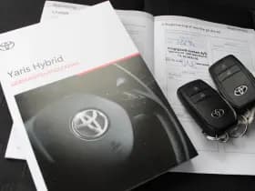 Toyota Yaris 1.5 Hybrid 115 First Edition Comfort Pack thumbnail 23