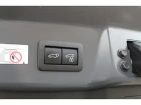 Toyota Prius thumbnail 11