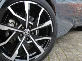 Toyota Prius 2.0 Plug-in Executive thumbnail 12