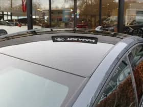 Toyota Prius 2.0 Plug-in Executive thumbnail 14