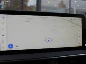 Toyota Prius 2.0 Plug-in Executive thumbnail 23