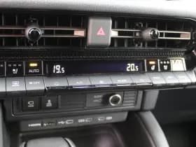 Toyota Land Cruiser 2.8 D-4D Standard Roof Window Van Professional thumbnail 22