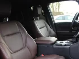 Toyota Land Cruiser 2.8 D-4D Standard Roof Window Van Professional thumbnail 6